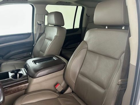 Used 2015 Chevrolet Suburban LT AWD/4WD image 10