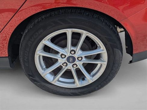 Used 2018 Ford Focus SE image 10