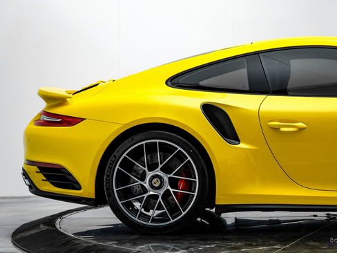 Used 2018 Porsche 911 Turbo S image 22