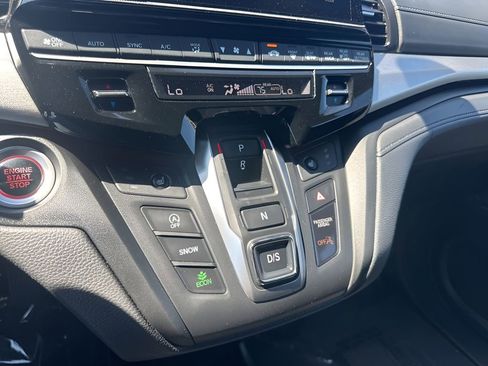 Used 2025 Honda Odyssey Sport-L image 19