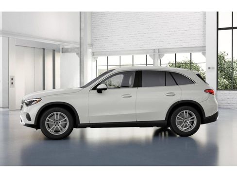 Certified 2023 Mercedes-Benz GLC 300 4MATIC image 35