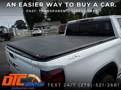 Used 2020 GMC Sierra 1500 SLT w/ SLT Premium Plus Package AWD/4WD image 31