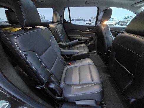 Certified 2019 GMC Acadia SLT AWD/4WD image 16