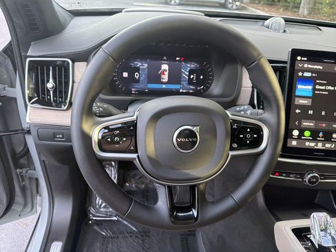 Used 2026 Volvo XC90 B6 Ultra w/ Lounge Package AWD/4WD image 18