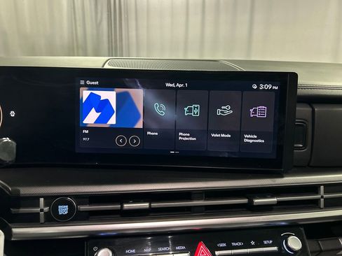 Used 2025 Hyundai Santa Fe SEL image 15