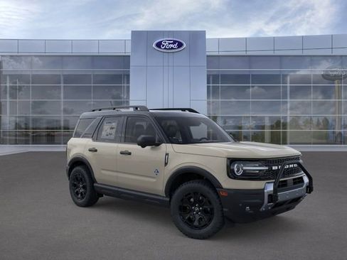 New 2025 Ford Bronco Sport Outer Banks w/ Sasquatch Outer Banks Package AWD/4WD image 7