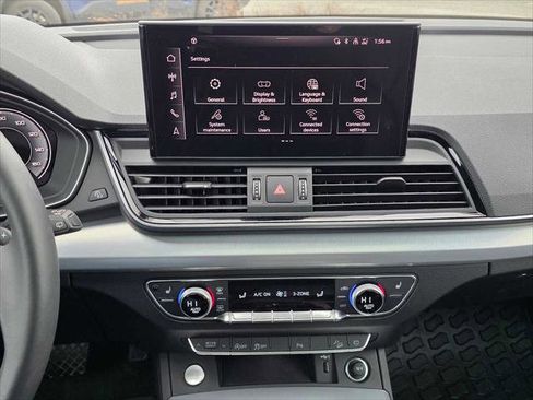 Used 2025 Audi Q5 2.0T Premium AWD/4WD image 26