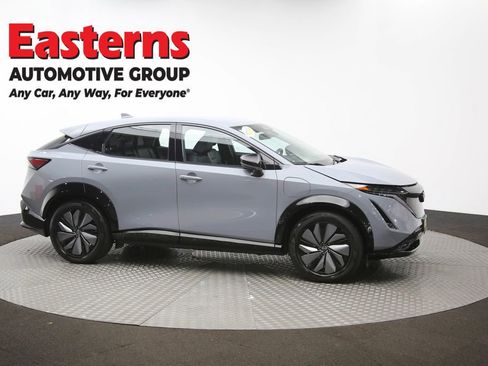 Used 2024 Nissan Ariya AWD image 43