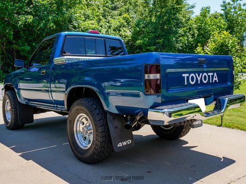 Used 1994 Toyota Pickup DX AWD/4WD image 4