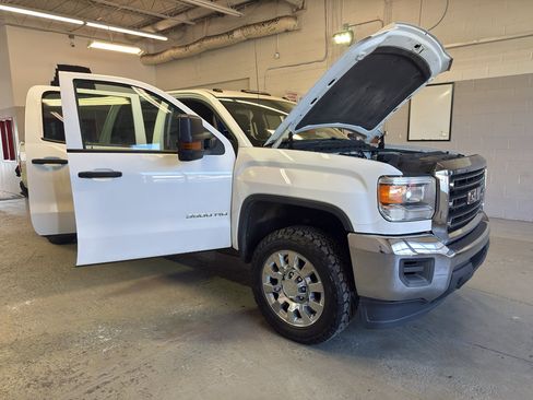 Used 2015 GMC Sierra 3500 4x4 Crew Cab image 7