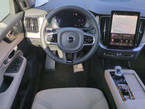 New 2026 Volvo XC90 B6 Plus w/ Protection Package Premier AWD/4WD image 12
