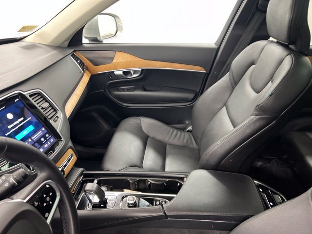 Used 2023 Volvo XC90 B6 Plus AWD/4WD image 24