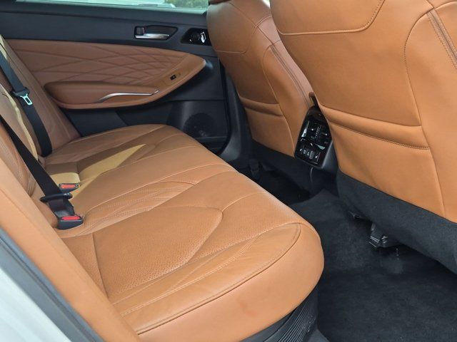 Used 2022 Toyota Avalon Limited w/ Advanced Safety Package FWD image 28