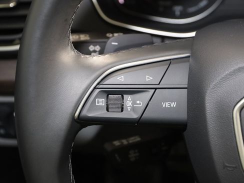 Used 2024 Audi Q5 2.0T Premium w/ Convenience Package image 35