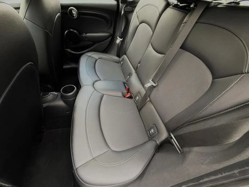 Used 2018 MINI Cooper 4-Door Hardtop FWD image 24