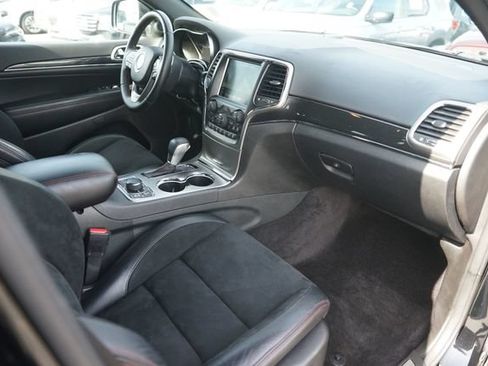 Used 2018 Jeep Grand Cherokee Trailhawk AWD/4WD image 17