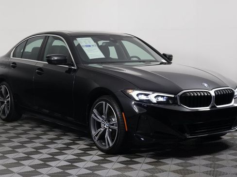 Used 2024 BMW 330i Sedan w/ Convenience Package RWD image 3