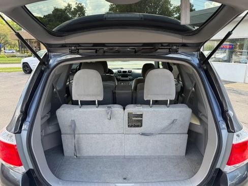 Used 2012 Toyota Highlander 4WD w/ Tech Pkg image 18