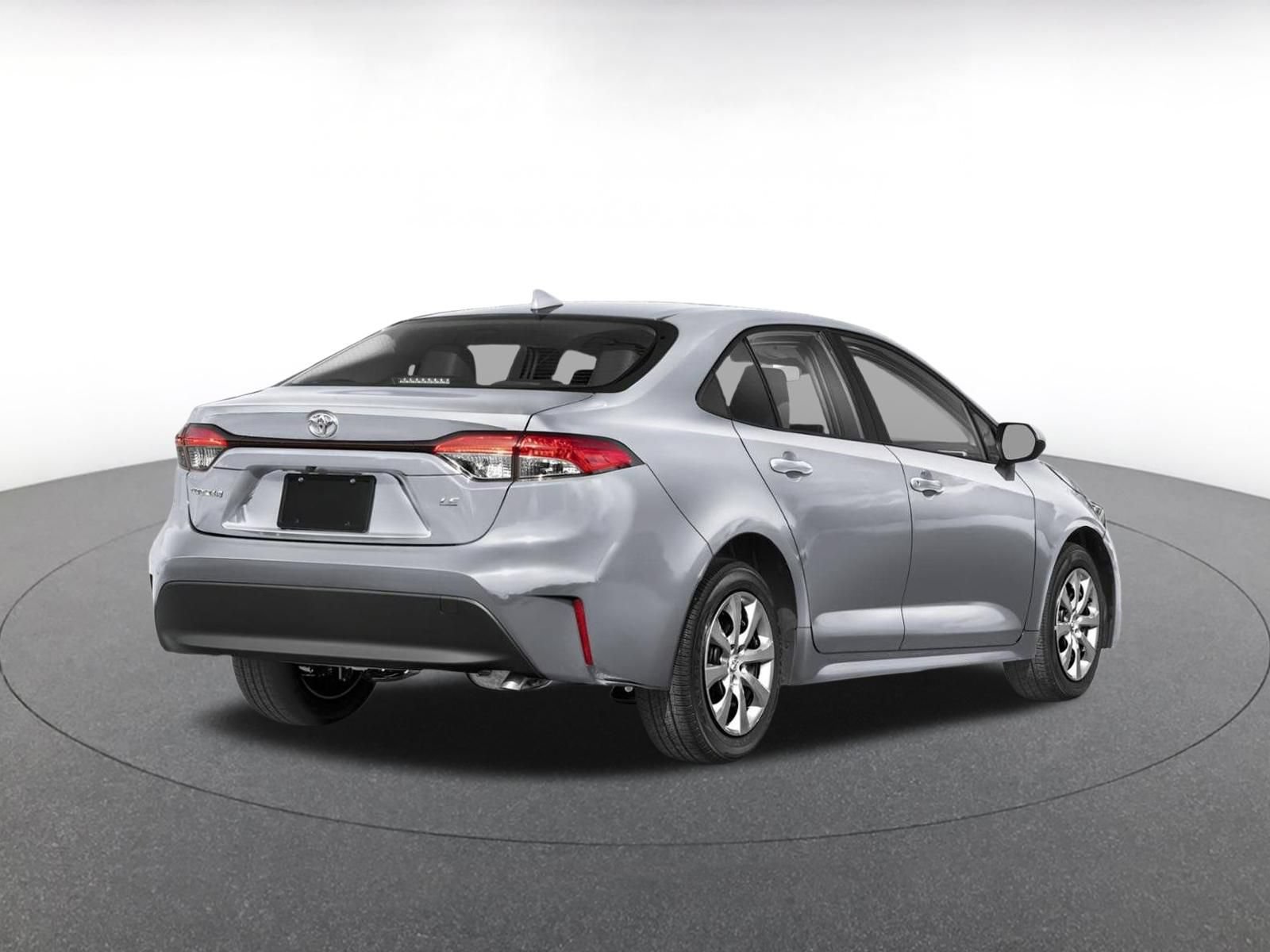 Used 2024 Toyota Corolla LE FWD image 2