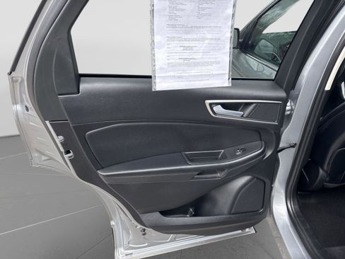Used 2024 Ford Edge SEL AWD/4WD image 16