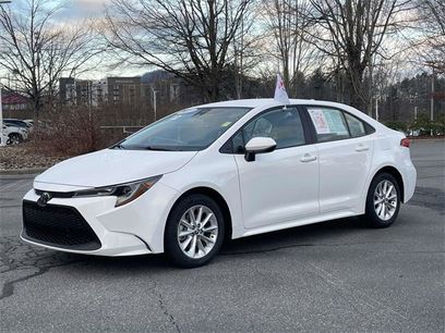 Used 2022 Toyota Corolla LE w/ LE Convenience Package