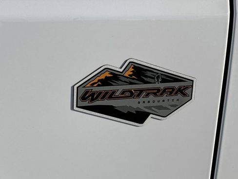 Used 2023 Ford Bronco Wildtrak image 12