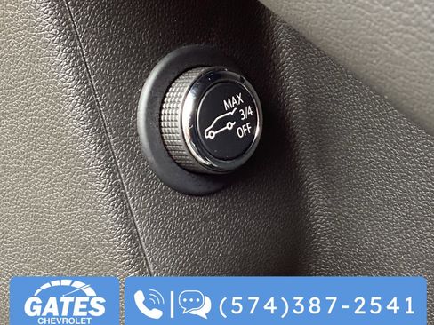 Used 2025 Cadillac XT6 Premium Luxury image 31