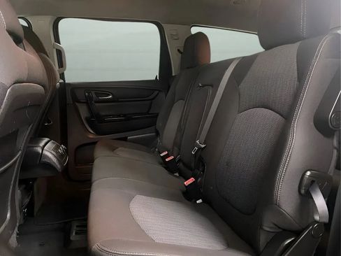 Used 2016 Chevrolet Traverse LT w/ Style and Technology Package FWD image 12