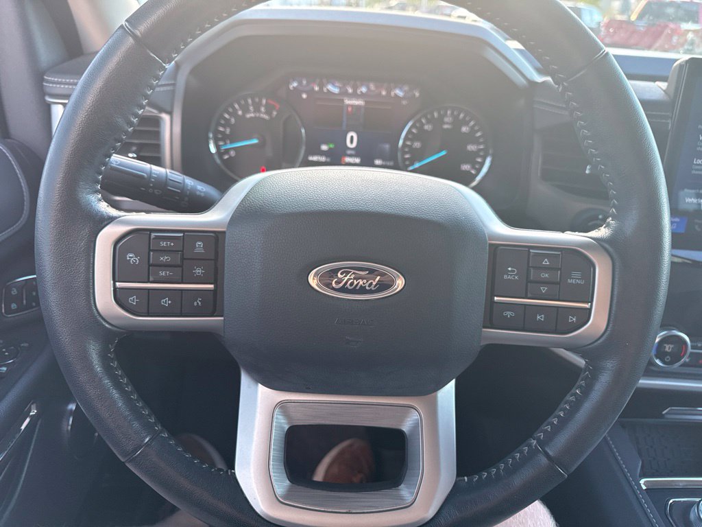 Used 2023 Ford Expedition XLT AWD/4WD image 16