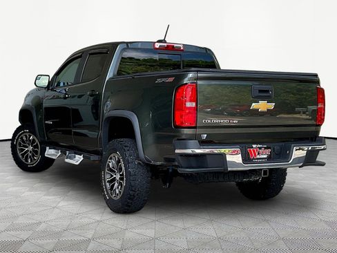 Used 2017 Chevrolet Colorado ZR2 w/ LPO, Premium Interior Package AWD/4WD image 4