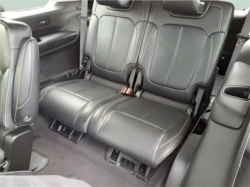 Used 2022 Jeep Grand Cherokee L Limited image 21