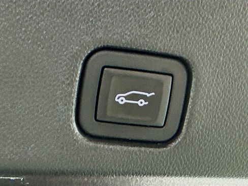 Used 2024 GMC Acadia Denali w/ Super Cruise Package AWD/4WD image 32