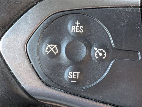 Used 2018 Chevrolet Suburban LS AWD/4WD image 11