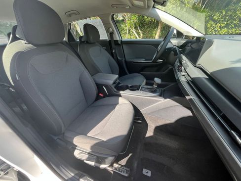 Used 2025 Kia K4 LXS image 35