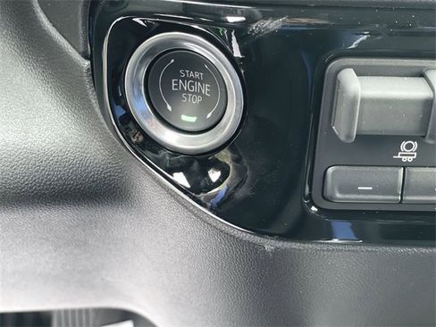 New 2026 GMC Sierra 2500 SLT w/ SLT Premium Package image 17