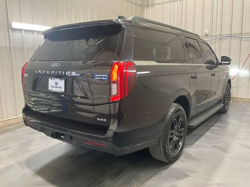 Used 2025 Ford Expedition Max Active AWD/4WD image 24
