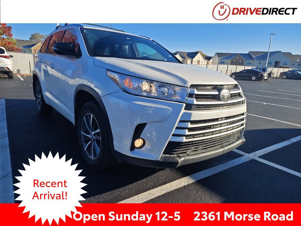 Used 2018 Toyota Highlander XLE AWD/4WD image 1