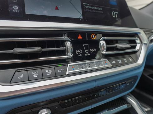 Used 2022 BMW M4 Competition w/ M Carbon Exterior Package RWD image 20