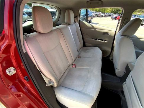Used 2012 Nissan Leaf SV image 18