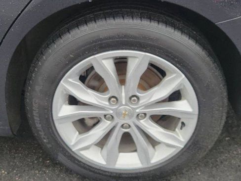 Used 2023 Chevrolet Malibu LT FWD image 31