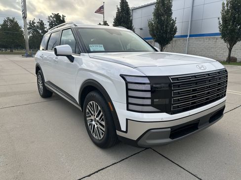 Used 2026 Hyundai Palisade SEL w/ Tow & Go Package AWD/4WD image 16