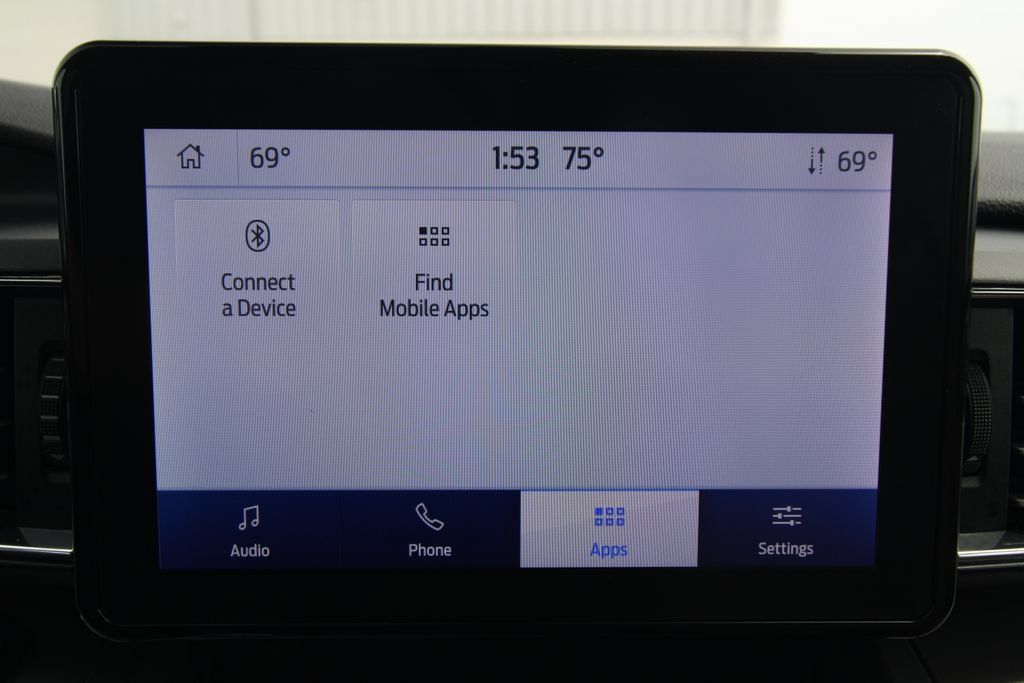 Used 2022 Ford Explorer XLT w/ Equipment Group 202A AWD/4WD image 31