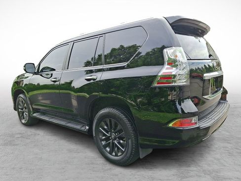 Certified 2023 Lexus GX 460 Premium w/ Premium Package AWD/4WD image 4