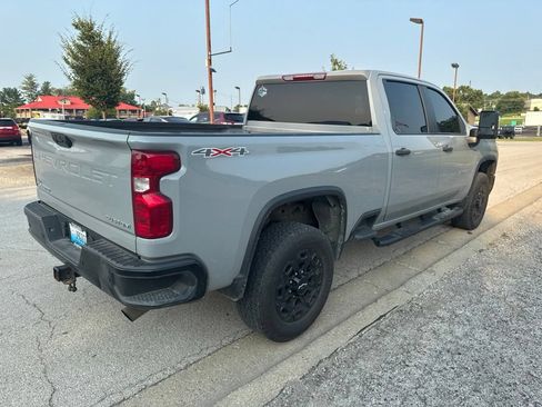Used 2024 Chevrolet Silverado 2500 Custom w/ Custom Value Package AWD/4WD image 3