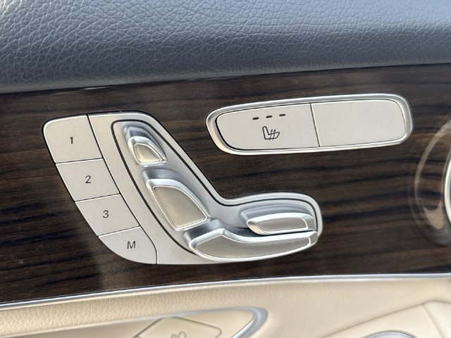 Used 2021 Mercedes-Benz GLC 300 image 18