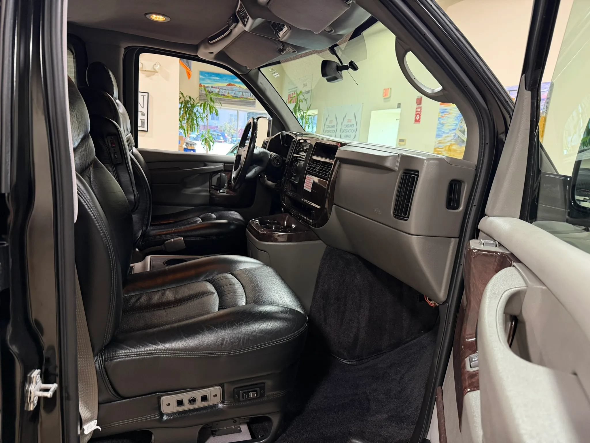 Used 2007 GMC Savana 1500 AWD w/ Preferred Equipment Group image 36