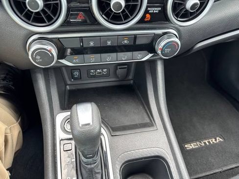 Used 2024 Nissan Sentra SV FWD image 18