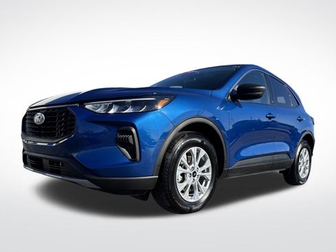 Certified 2023 Ford Escape Active image 2