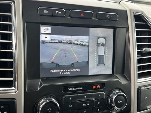 Used 2017 Ford F250 Lariat w/ Lariat Ultimate Package AWD/4WD image 19
