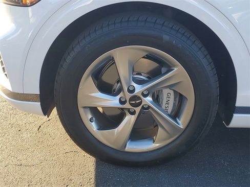 New 2026 Genesis GV70 2.5T Select image 9